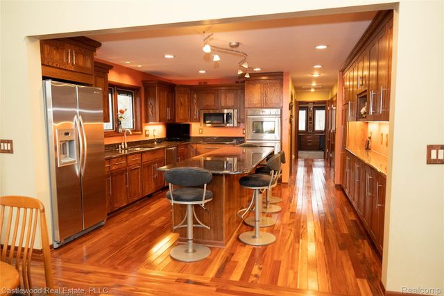 1625 Ridge Road Road, Highland Charter Township, MI 48356