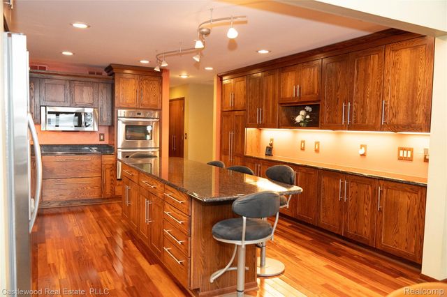 1625 Ridge Road Road, Highland Charter Township, MI 48356