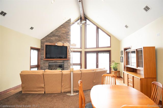 1625 Ridge Road Road, Highland Charter Township, MI 48356