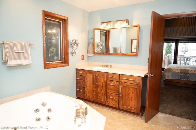 1625 Ridge Road Road, Highland Charter Township, MI 48356