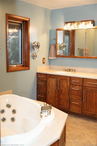 1625 Ridge Road Road, Highland Charter Township, MI 48356