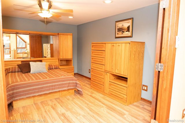 1625 Ridge Road Road, Highland Charter Township, MI 48356