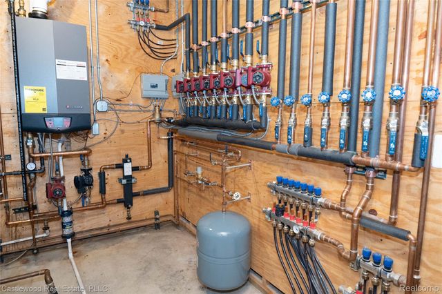 1625 Ridge Road Road, Highland Charter Township, MI 48356