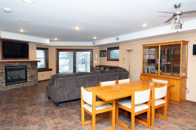 1625 Ridge Road Road, Highland Charter Township, MI 48356