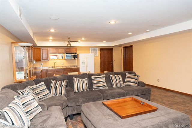 1625 Ridge Road Road, Highland Charter Township, MI 48356