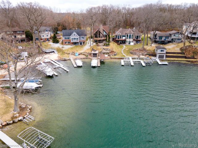 1625 Ridge Road Road, Highland Charter Township, MI 48356