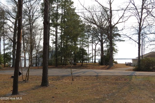 135 Wilson Circle, Arapahoe, NC 28510