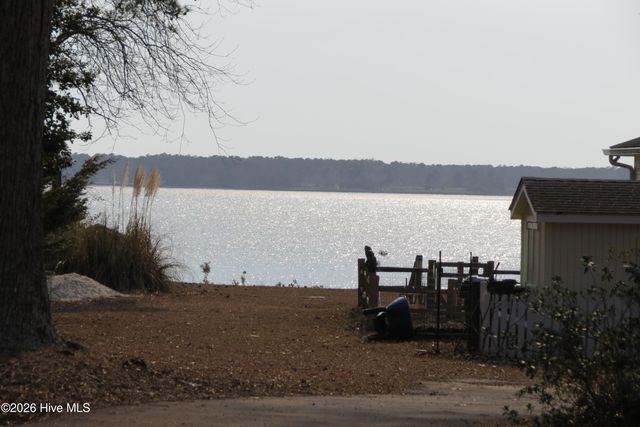 135 Wilson Circle, Arapahoe, NC 28510