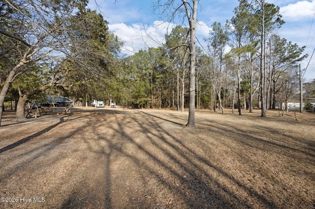 135 Wilson Circle, Arapahoe, NC 28510