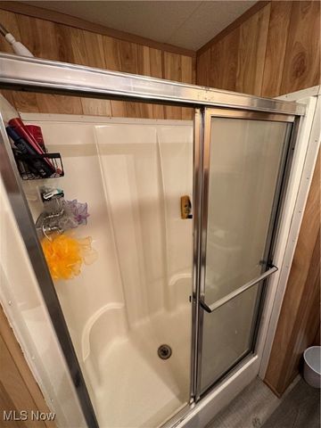 50 Eddy Road, Madison, OH 44057