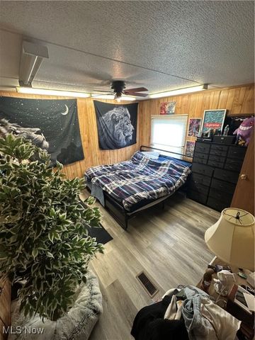 50 Eddy Road, Madison, OH 44057