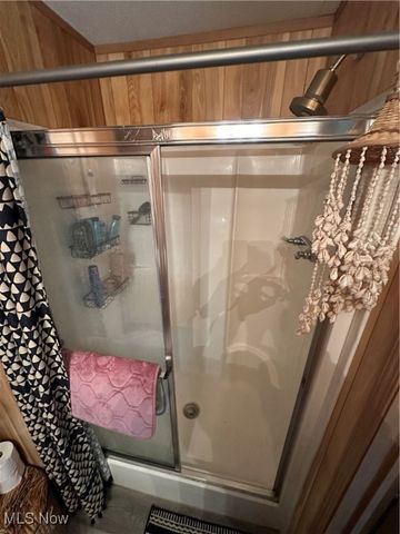 50 Eddy Road, Madison, OH 44057