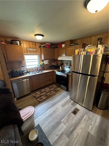 50 Eddy Road, Madison, OH 44057