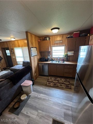 50 Eddy Road, Madison, OH 44057