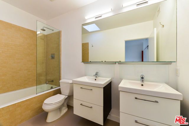 558 Rose Avenue 3, Venice (los Angeles), CA 90291