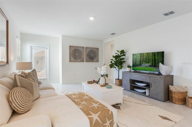 4585 BARBERRY AVENUE, Lakeland, FL 33811