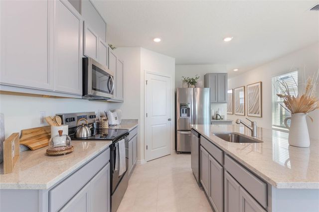 4585 BARBERRY AVENUE, Lakeland, FL 33811