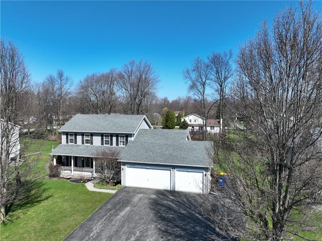 2039 Brookway Crescent, Ontario, NY 14519