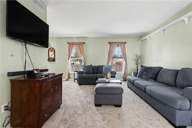 2039 Brookway Crescent, Ontario, NY 14519