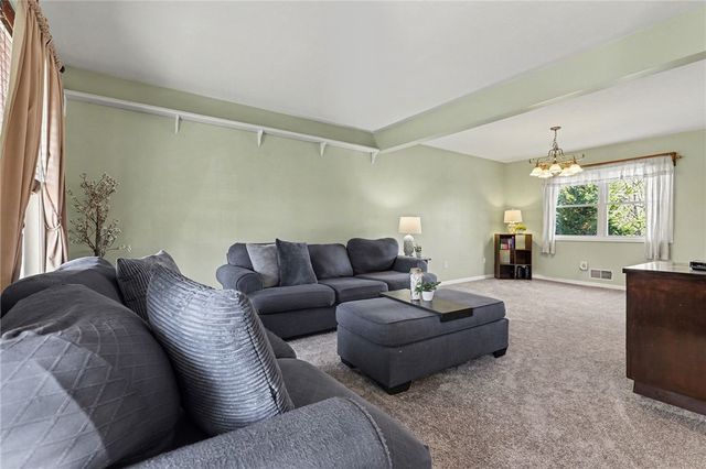 2039 Brookway Crescent, Ontario, NY 14519