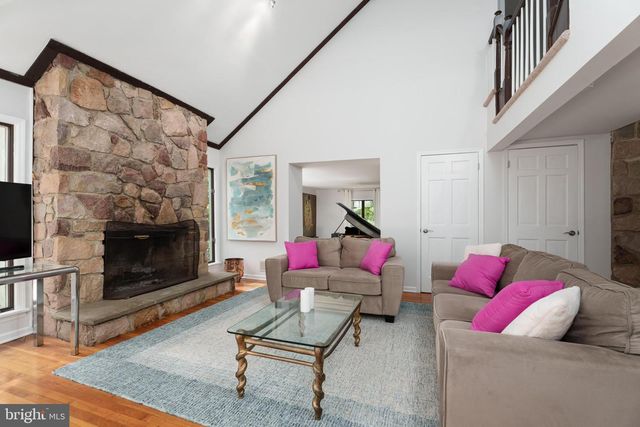 19 CARSON RD, Princeton, NJ 08540