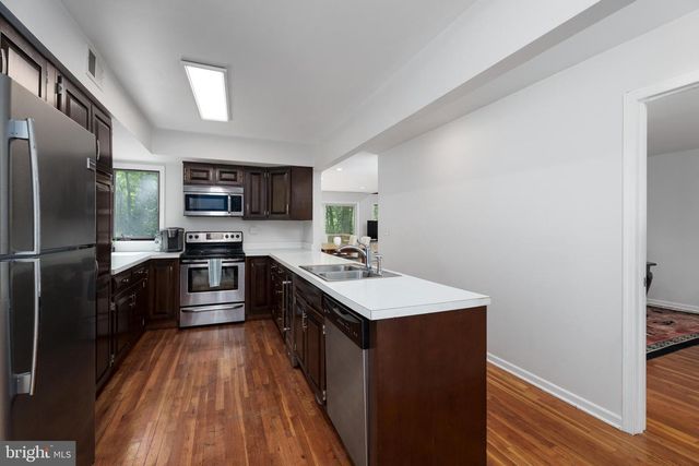 19 CARSON RD, Princeton, NJ 08540