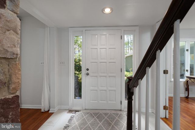 19 CARSON RD, Princeton, NJ 08540