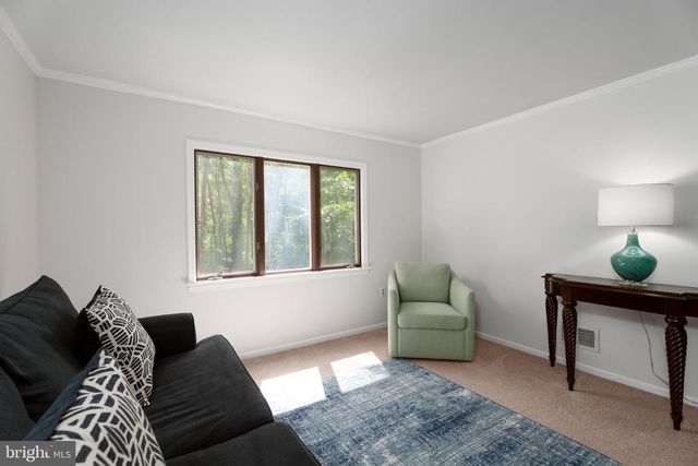 19 CARSON RD, Princeton, NJ 08540