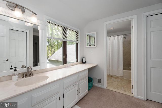 19 CARSON RD, Princeton, NJ 08540