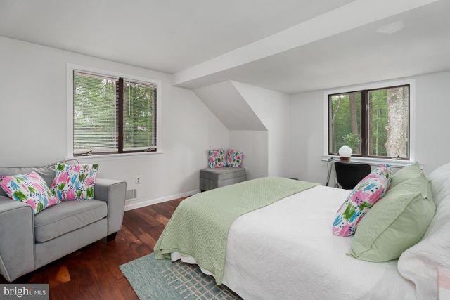 19 CARSON RD, Princeton, NJ 08540