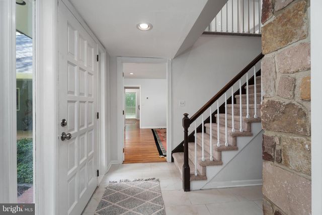 19 CARSON RD, Princeton, NJ 08540