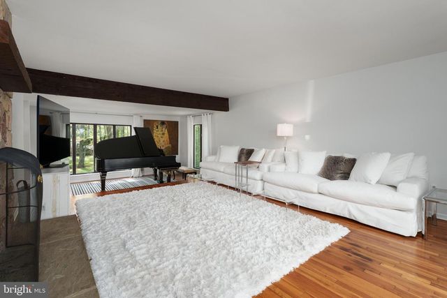 19 CARSON RD, Princeton, NJ 08540