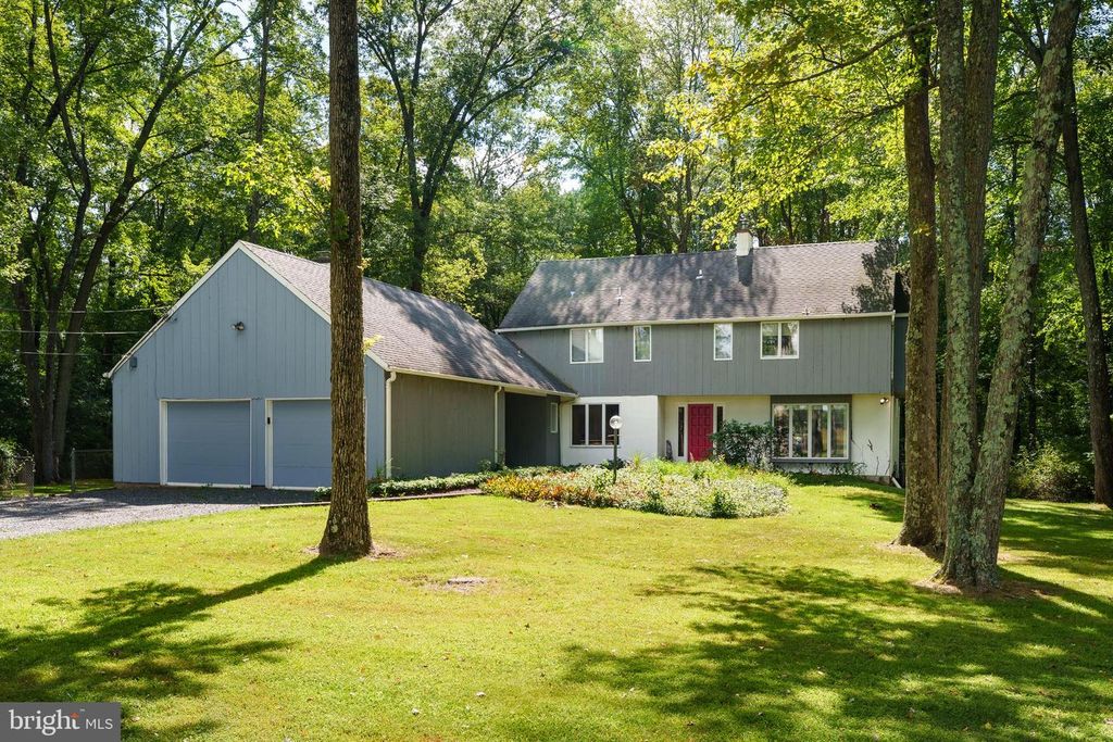 19 CARSON RD, Princeton, NJ 08540