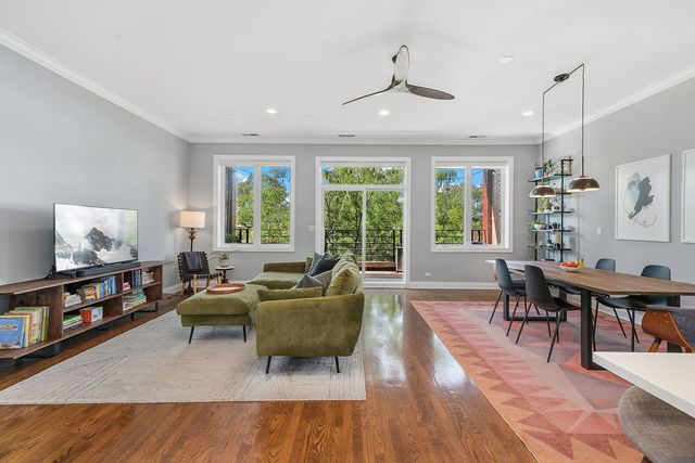 2642 W Chicago Avenue 3, Chicago, IL 60622