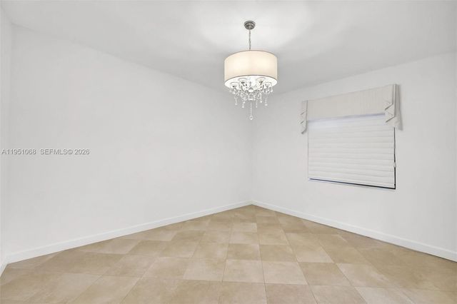 21248 Harbor Way 24324, Aventura, FL 33180