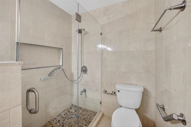 21248 Harbor Way 24324, Aventura, FL 33180