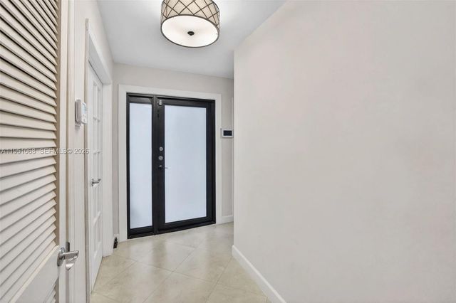 21248 Harbor Way 24324, Aventura, FL 33180