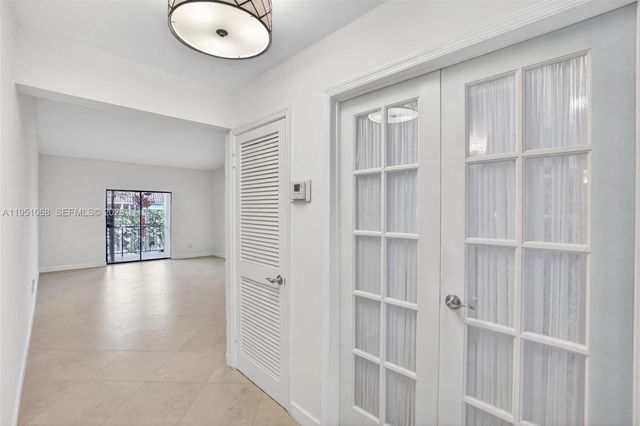 21248 Harbor Way 24324, Aventura, FL 33180