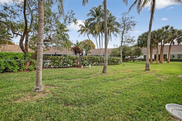 21248 Harbor Way 24324, Aventura, FL 33180