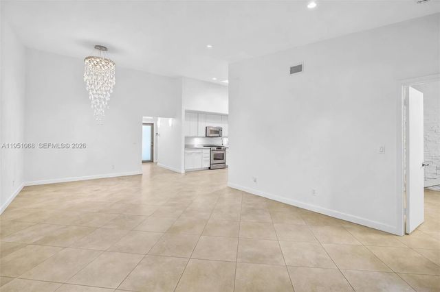 21248 Harbor Way 24324, Aventura, FL 33180