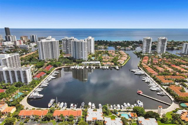 21248 Harbor Way 24324, Aventura, FL 33180