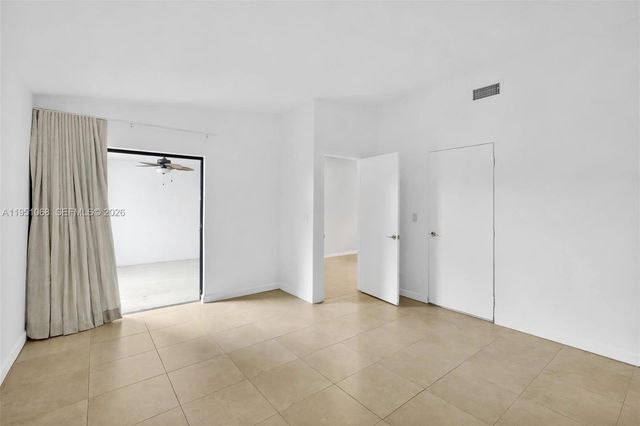 21248 Harbor Way 24324, Aventura, FL 33180