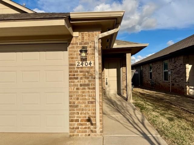 2404 Finesilver Lane, Oklahoma City, OK 73128