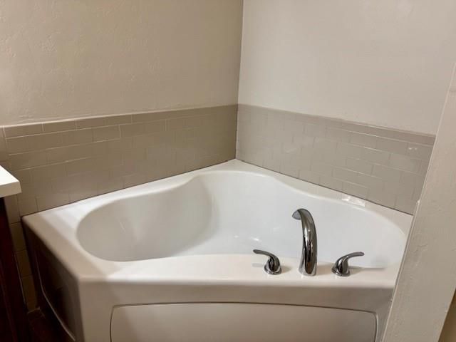 2404 Finesilver Lane, Oklahoma City, OK 73128