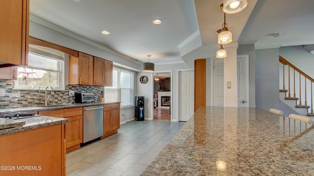 128 Starlight Road, Howell, NJ 07731