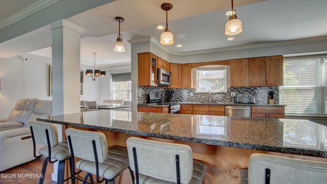 128 Starlight Road, Howell, NJ 07731