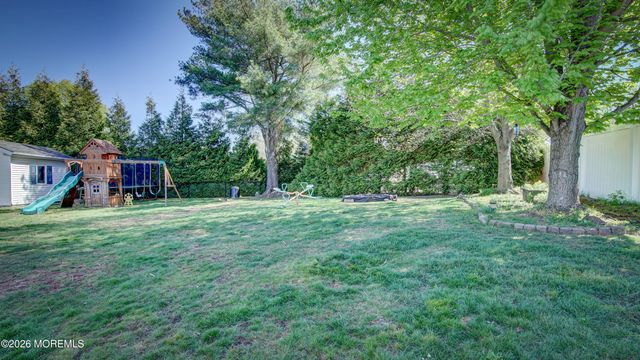 128 Starlight Road, Howell, NJ 07731