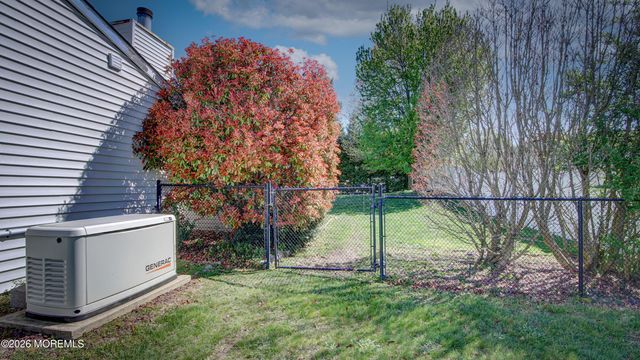 128 Starlight Road, Howell, NJ 07731