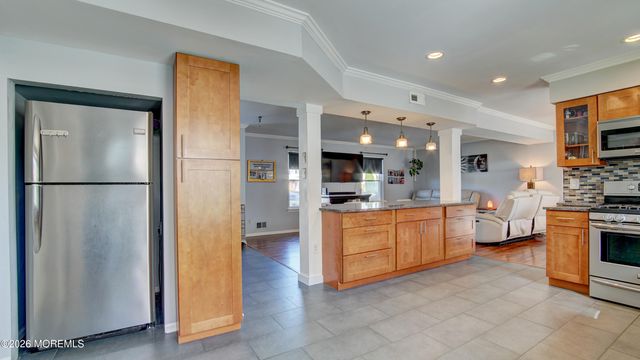 128 Starlight Road, Howell, NJ 07731