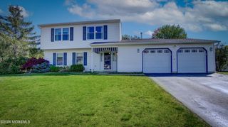 128 Starlight Road, Howell, NJ 07731